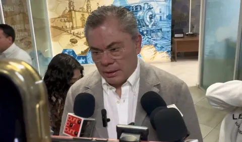 Diputados de Morelos acordaron desechar la iniciativa para ampliar de 20 a 30 curules el Congreso local, tras reunión con la gobernadora Margarita González Saravia.