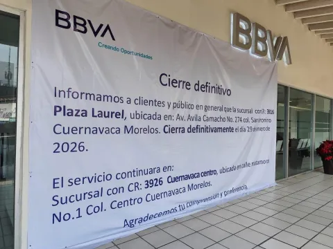 El titular de la Sedeco, Víctor Sánchez Trujillo, descartó que el cierre de sucursales BBVA en Cuernavaca esté relacionado con inseguridad y afirmó que responde a estrategias internas.