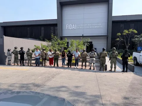Autoridades confirmaron la detención de la síndica de Amacuzac, Patricia Cambray Montufar, y otros funcionarios municipales por presunta extorsión agravada.