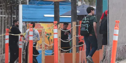 El problema de los bares circundantes a los centros educativos
