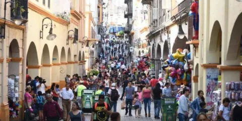 Ayuntamiento de Cuernavaca invita a comerciantes a refrendar licencias 2026