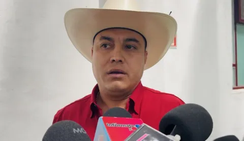  El Consejo Ganadero de Morelos alertó sobre casos de brucella, tuberculosis e influenza aviar en ganado, así como gusano barrenador; piden reforzar vigilancia sanitaria.