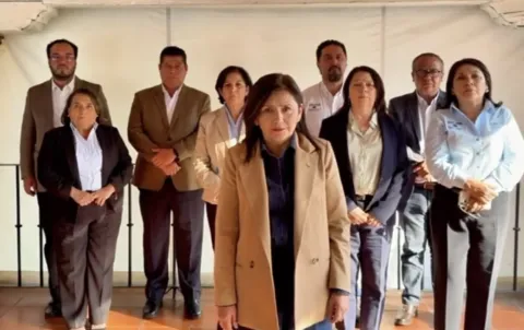 La rectora de la UAEM, Viridiana León Hernández, rechazó los actos de vandalismo durante la protesta por Kimberly y reiteró que el diálogo es la vía para atender demandas estudiantiles.