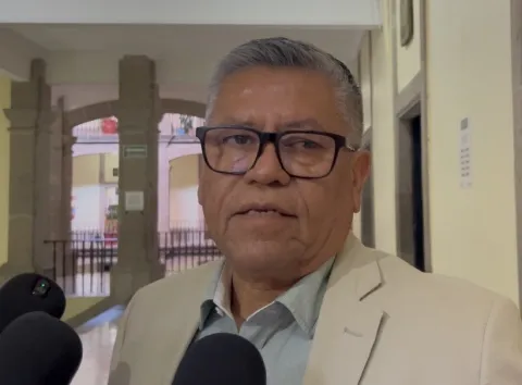 El subsecretario Miguel Ángel Peláez advirtió que no habrá tolerancia para servidores públicos vinculados con grupos delictivos tras detenciones en Amacuzac.