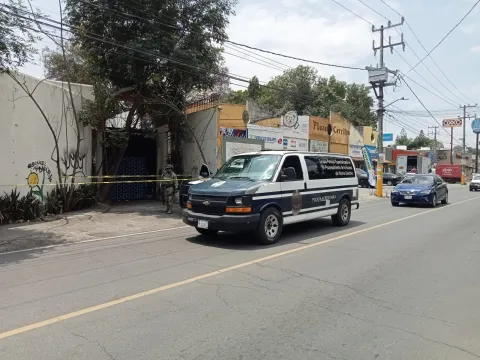 Hallan persona sin vida en Rancho Cortés, Cuernavaca; cuerpo presentaba huellas de violencia y ya investigan el caso.