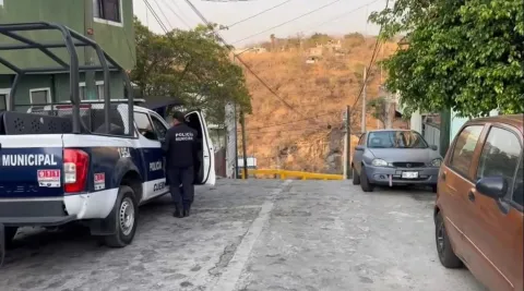 Un hombre fue asesinado a balazos en la colonia Benito Juárez de Cuernavaca; no hay detenidos.