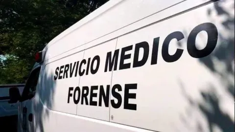 Dos personas fueron encontradas sin vida en Cuernavaca con impactos de arma de fuego y signos de violencia. Autoridades ya investigan el doble homicidio.