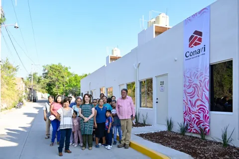 Gobierno de Morelos entrega 32 viviendas en Xoxocotla como parte del programa federal “Viviendas para el Bienestar”.