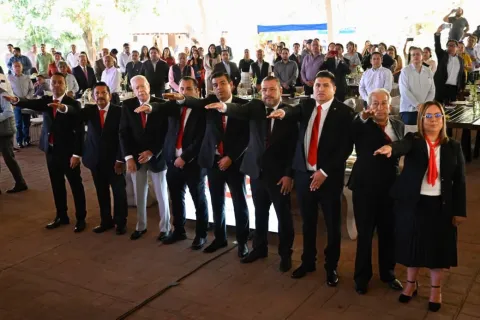 La gobernadora Margarita González Saravia encabezó la toma de protesta de la CMIC Morelos 2026-2028 y resaltó el papel de la construcción en el desarrollo económico.