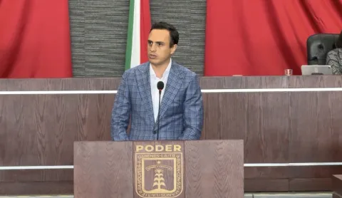 Diputado del PAN propone licencia laboral remunerada para mujeres víctimas de violencia en Morelos.