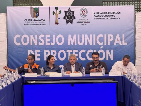 Autoridades alertan por temperaturas de hasta 34 grados en Cuernavaca; advierten riesgo de incendios y llaman a prevenir.