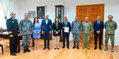 Margarita González Saravia nombra a José Luis Bucio Quiroz como nuevo titular de la SSPC Morelos