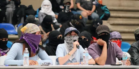 UAEM y Resistencia Estudiantil pactan primeros acuerdos de seguridad en Ocotepec