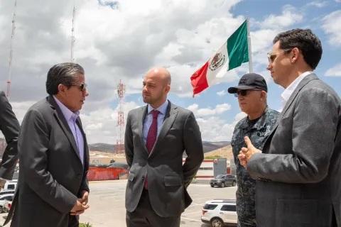 El secretario de Gobierno de Morelos, Edgar Maldonado Ceballos, participó en la Mesa Estatal de Coordinación de Paz y Seguridad de Zacatecas para fortalecer estrategias de seguridad.