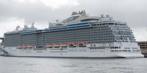 Ahora en crucero del Caribe: brote de norovirus deja más de 100 contagios