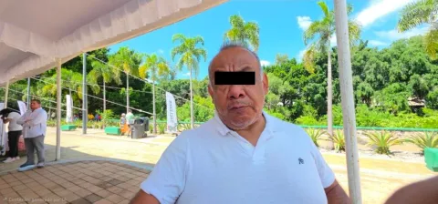Detienen a Mauro Rivera, dirigente transportista de Cuautla, en el Aeropuerto de la CDMX