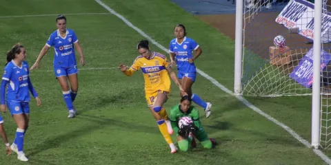 Tigres Femenil derrota 3-0 a Cruz Azul en el Estadio Centenario de Cuernavaca