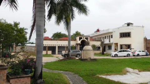 Cortesía