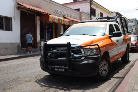 Jiutepec reforzó las revisiones de Protección Civil en mercados y tianguis durante la temporada vacacional para verificar medidas de seguridad y prevenir riesgos para comerciantes y consumidores.