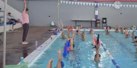 Aquafitness en la Unidad Deportiva Centenario: ejercicio para todas las edades