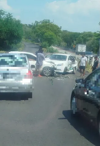 Accidente vial en Puente de Ixtla
