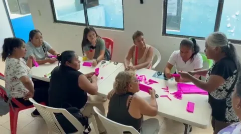  Martha Balón mantiene vivas  expresiones artesanales