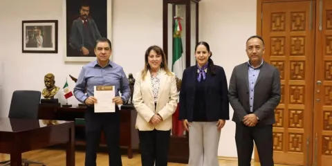 •	Relevo en el IEBEM; corrupción en SICAMM