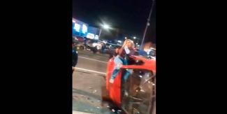 VIDEO “LadyHawái” alardea influyentismo después de volcar su auto 