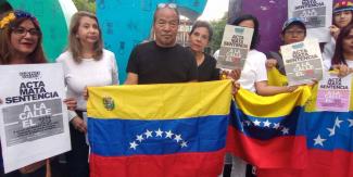 Venezolanos en Morelos exigen que se reconozca triunfo de Edmundo González 