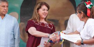 Impulsará Margarita González Saravia la creación de un instituto de medicina tradicional