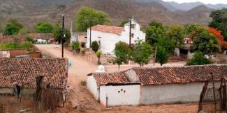 PUEBLOS FANTASMA. En Sinaloa familias  huyen de la violencia 