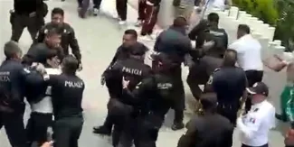 Policías de Huixquilucan golpean a estudiantes del Conalep 198 durante protesta