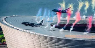 Aviones pasan a 12 metros de estadio y desatan polémica mundial