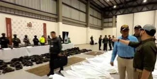 Así mostró De la Espriella los cuerpos de 23 guerrilleros muertos tras golpe a las FARC
