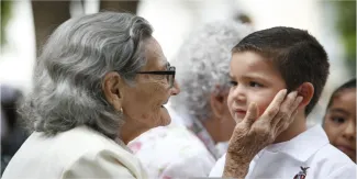 Necesita la juventud de viejos