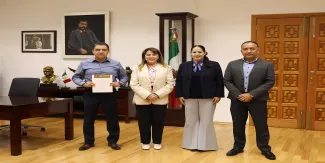 Más de mil docentes serían afectados por puntajes y cursos; Gobierno descarta relevo en el IEBEM