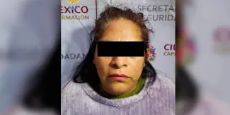 Detienen a “Doña Mari” jefa de "Aguacateras" con todo y altar de la Santa Muerte. VIDEO
