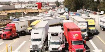 50 robos diarios de camiones no se pueden llamar “politiquerías”