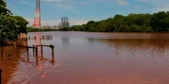 Río Seco es contaminado por Refinería Dos Bocas, acusan pescadores de Tabasco