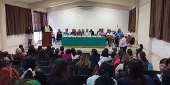 Se reúnen ex alumnos de la Normal Cuautla en el marco del 50 aniversario de la institución